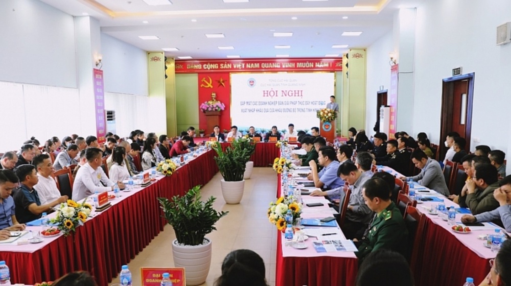 HẢI QUAN QUẢNG NINH THÚC ĐẨY XUẤT NHẬP KHẨU QUA CỬA KHẨU ĐƯỜNG BỘ
